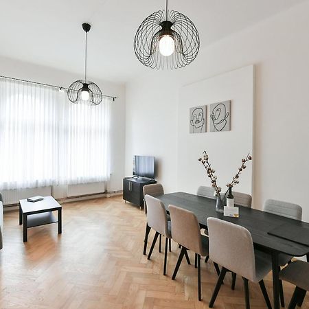 Wsp Petrin Garden Apartments Прага Экстерьер фото