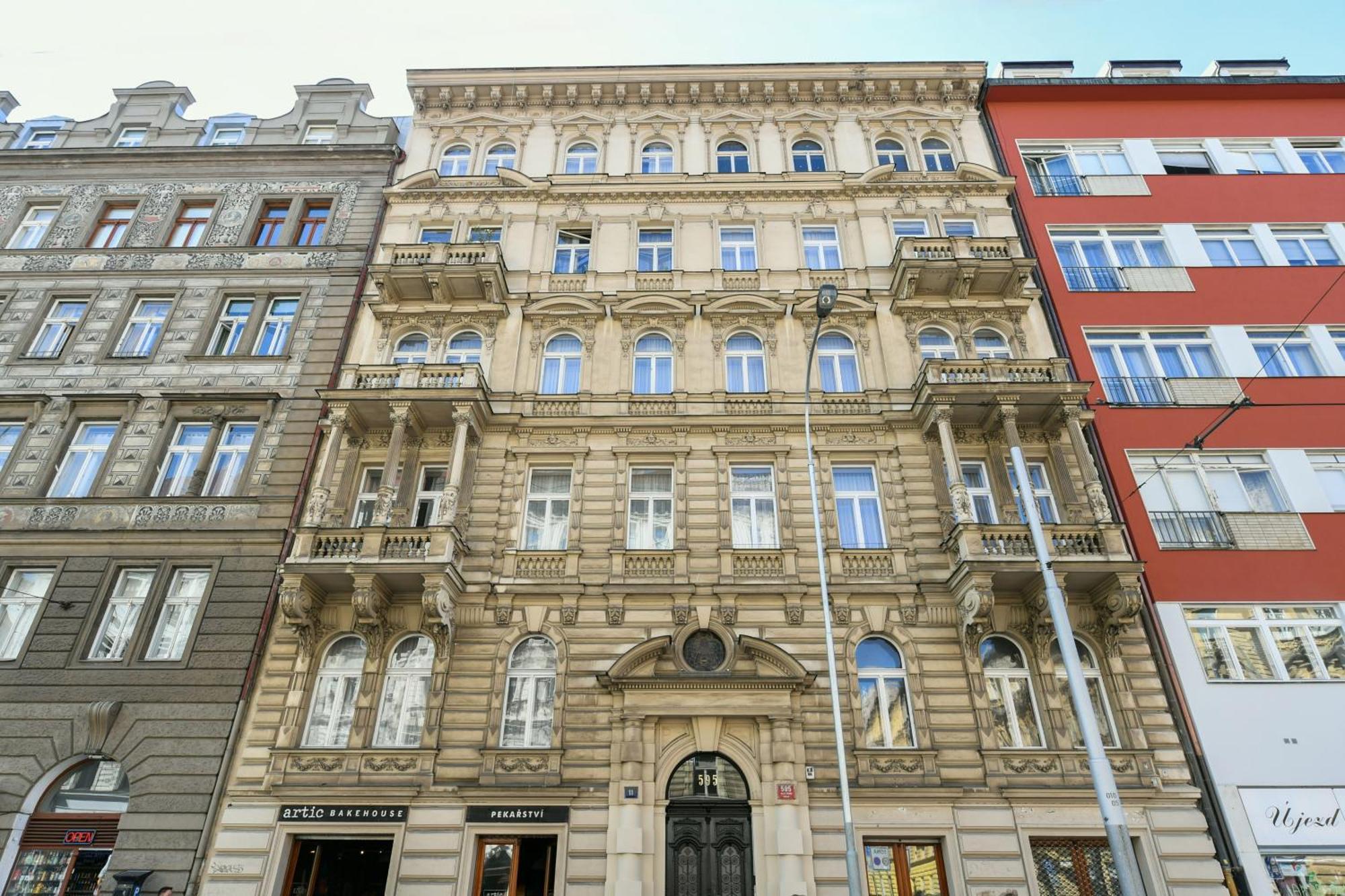 Wsp Petrin Garden Apartments Прага Экстерьер фото