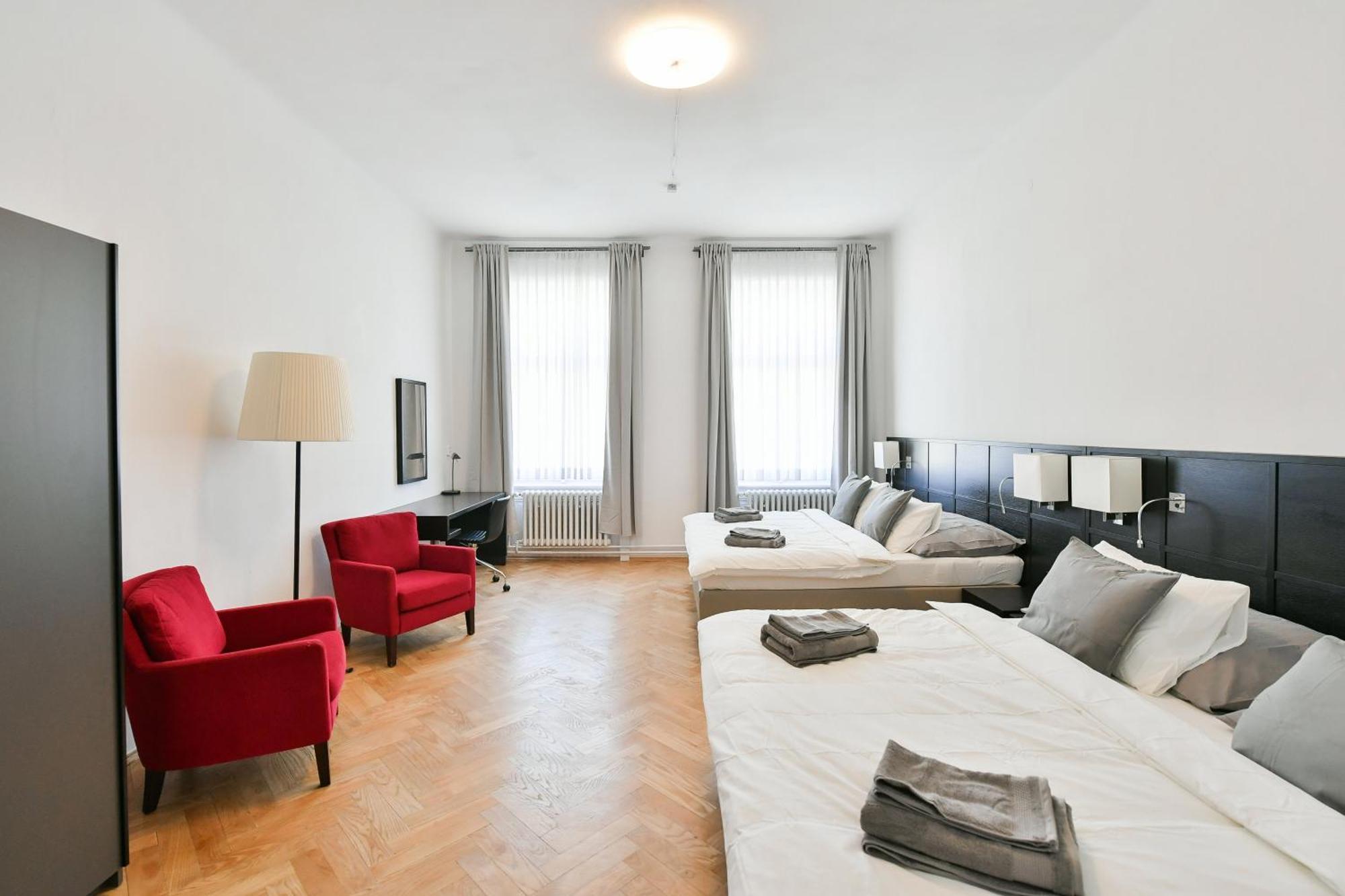 Wsp Petrin Garden Apartments Прага Экстерьер фото