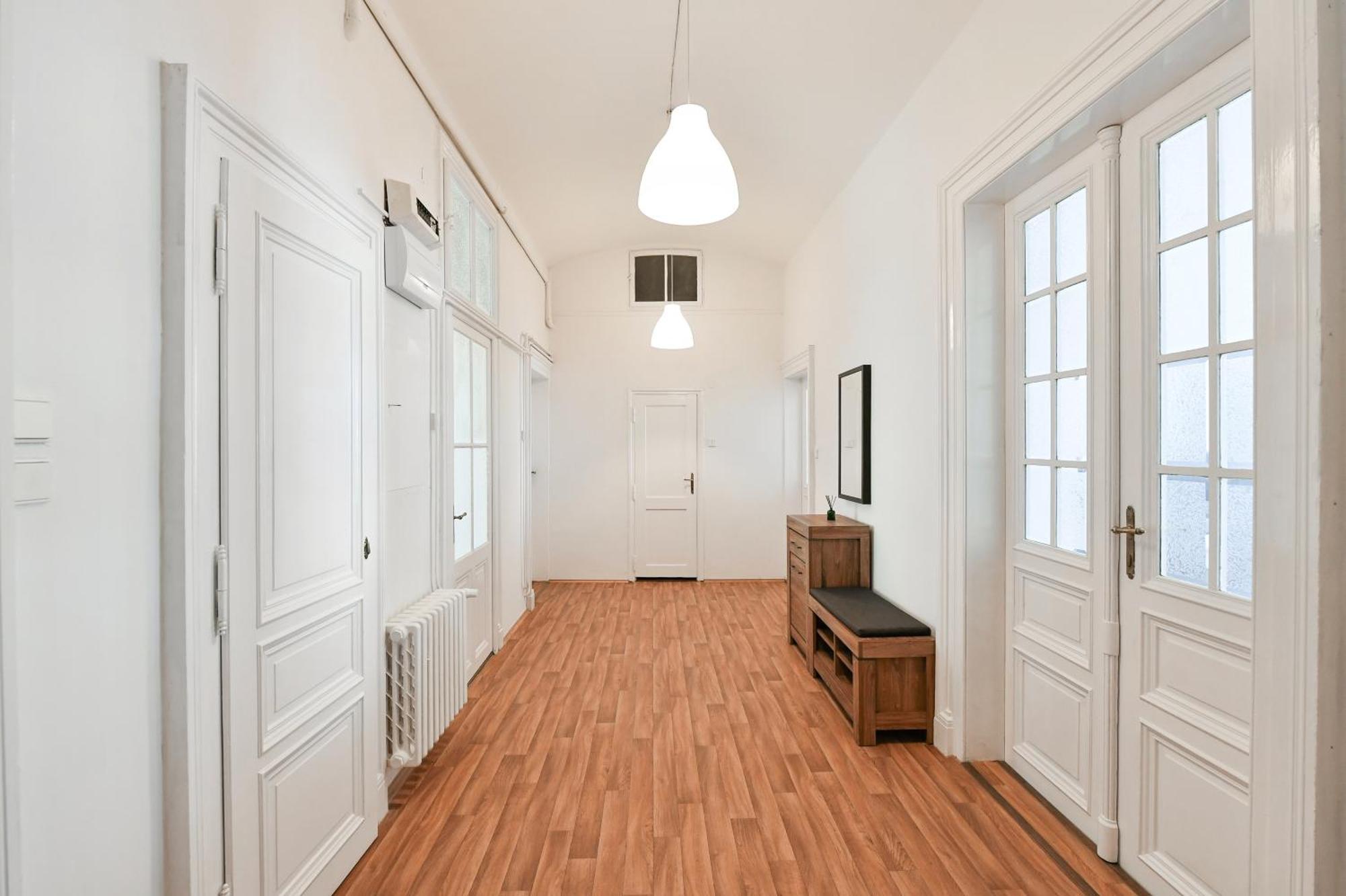 Wsp Petrin Garden Apartments Прага Экстерьер фото