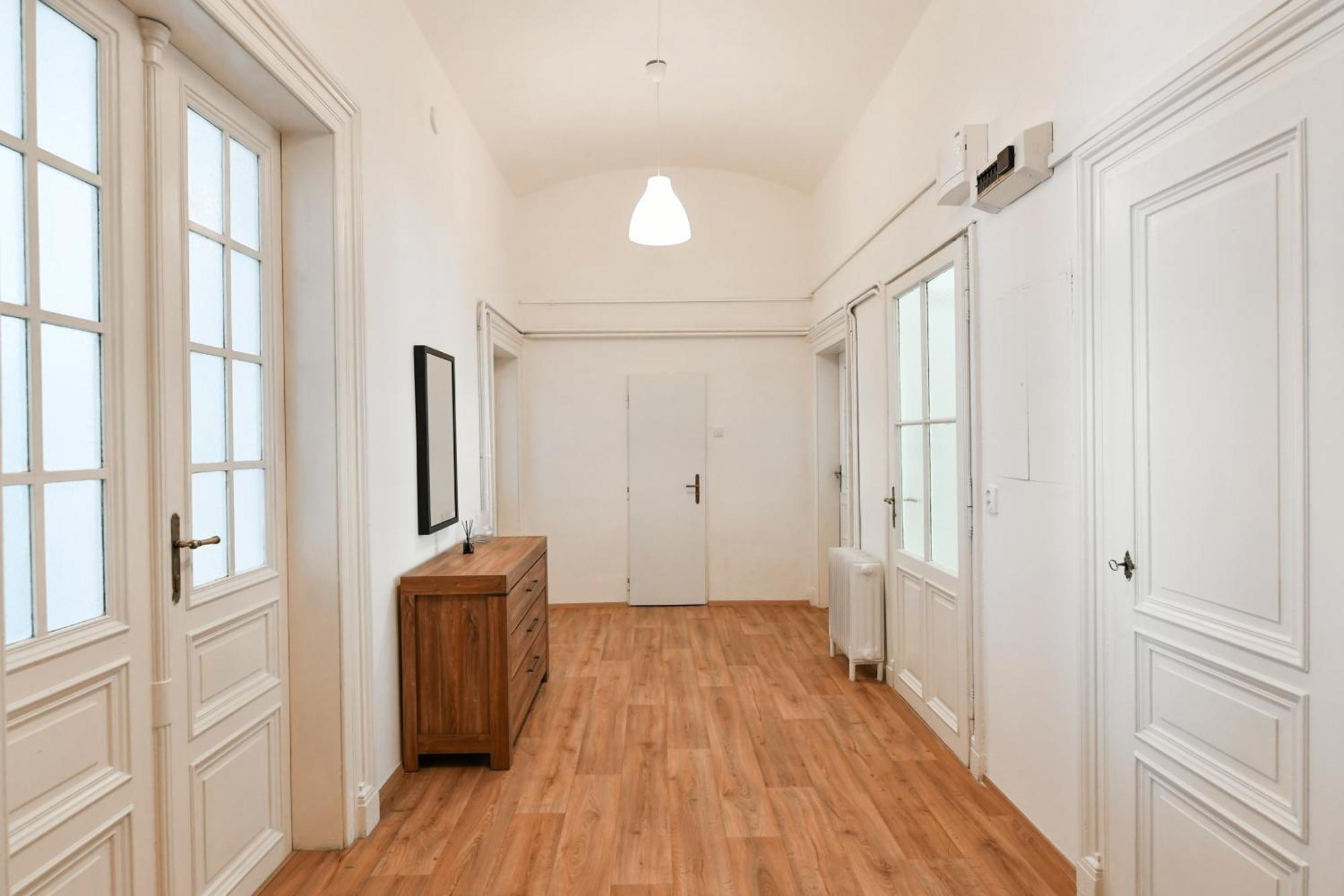 Wsp Petrin Garden Apartments Прага Экстерьер фото