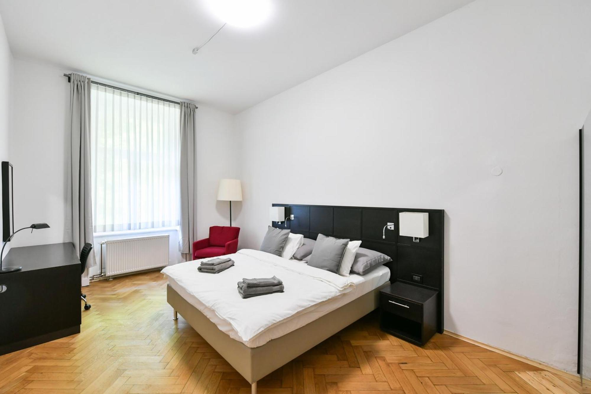 Wsp Petrin Garden Apartments Прага Экстерьер фото
