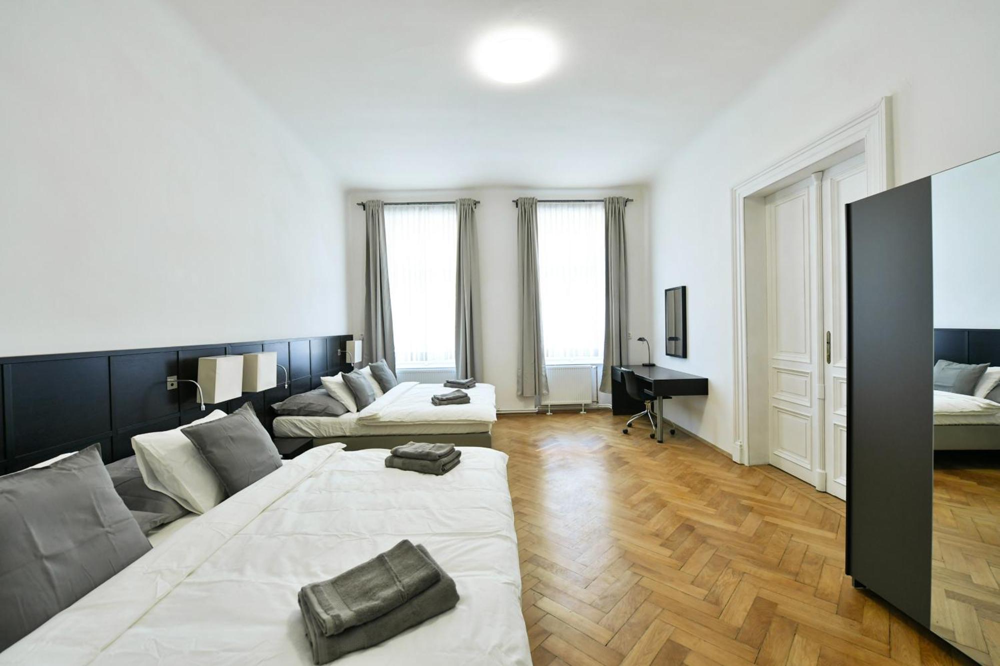 Wsp Petrin Garden Apartments Прага Экстерьер фото
