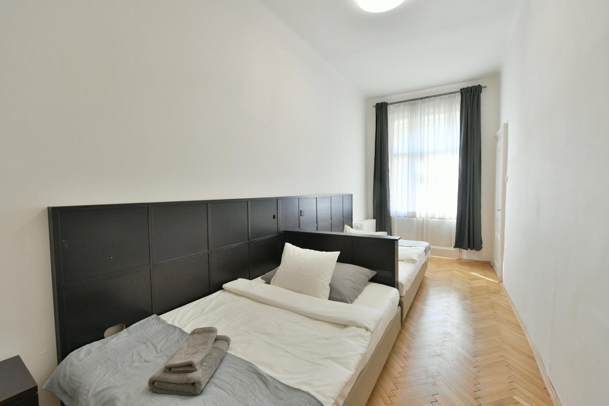 Wsp Petrin Garden Apartments Прага Экстерьер фото