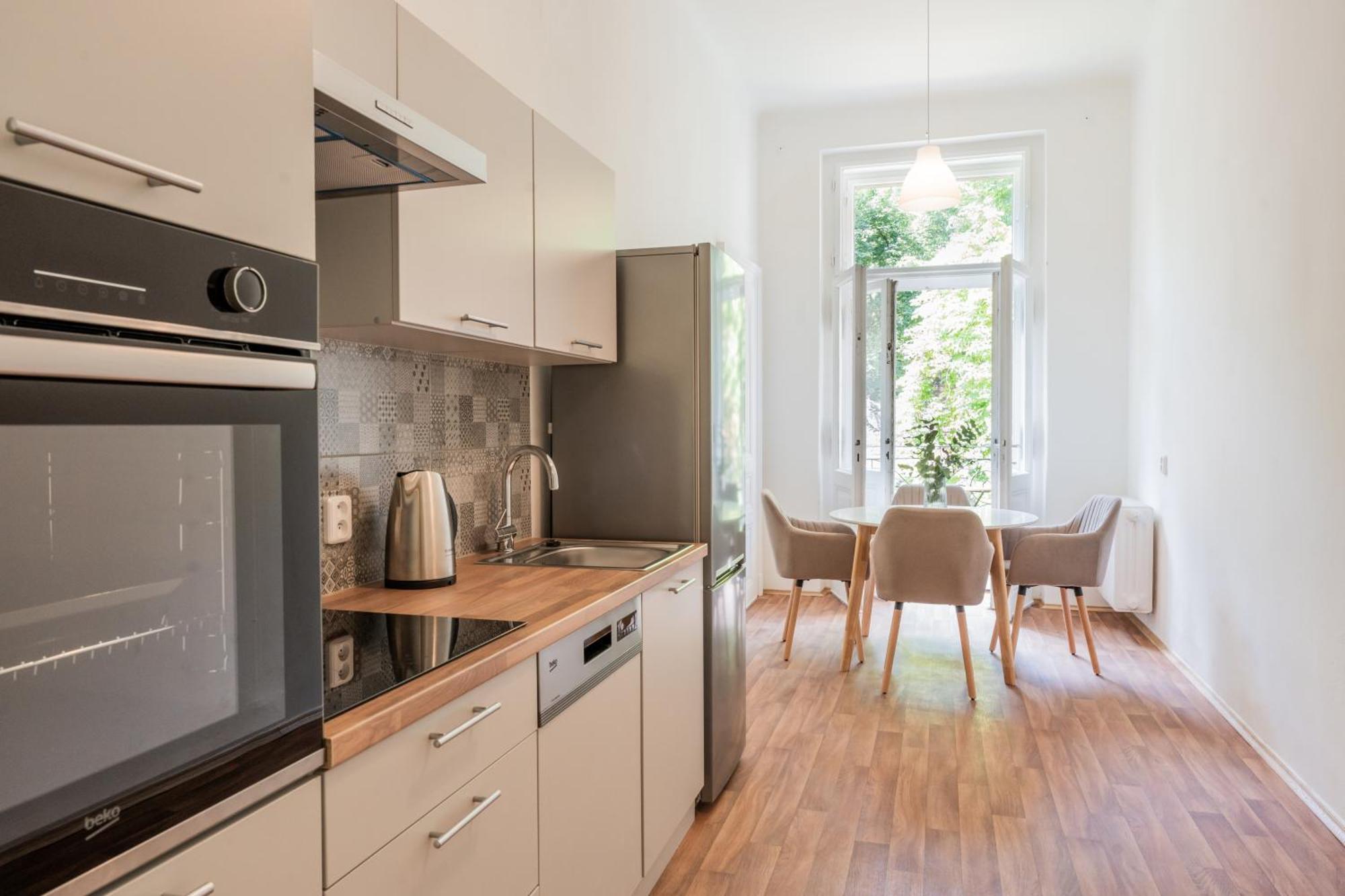 Wsp Petrin Garden Apartments Прага Экстерьер фото