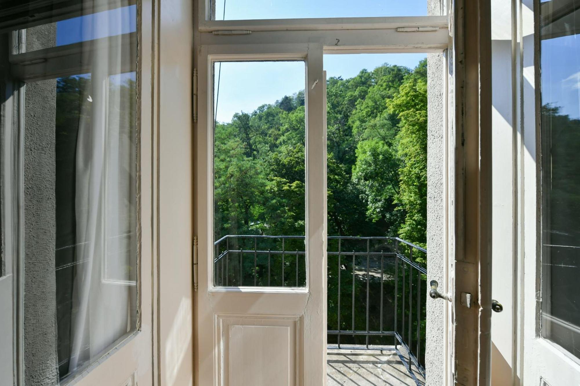 Wsp Petrin Garden Apartments Прага Экстерьер фото
